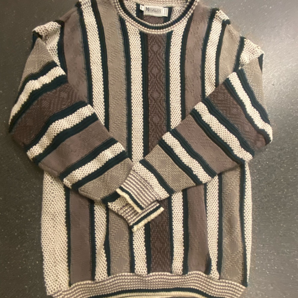 BRAND NEW WITHOUT TAGS .. overrides comfy and warm